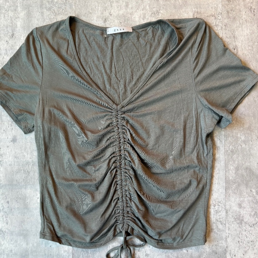 olive green rouched crop top y2k tie front shirt short sleeve rave festival L
